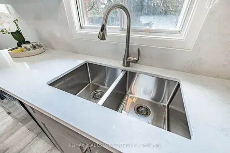 11 Kirkland Road Brampton ON L6V 2W5