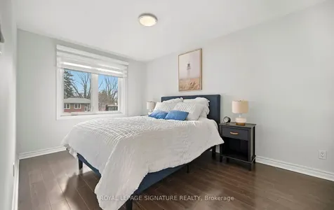 1207 Pinegrove Road Oakville ON L6L 2W8