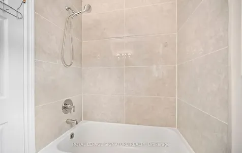 1207 Pinegrove Road Oakville ON L6L 2W8