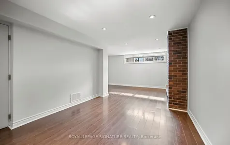 1207 Pinegrove Road Oakville ON L6L 2W8