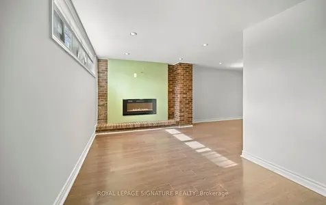 1207 Pinegrove Road Oakville ON L6L 2W8