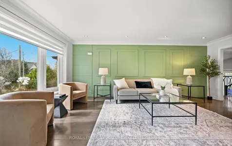 1207 Pinegrove Road Oakville ON L6L 2W8