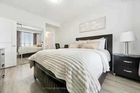 245 Dalesford Road Toronto ON M8Y 4H7
