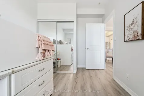 245 Dalesford Road Toronto ON M8Y 4H7