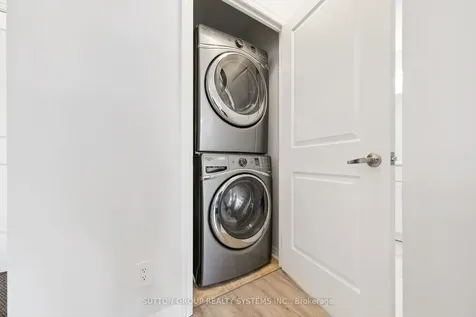 245 Dalesford Road Toronto ON M8Y 4H7