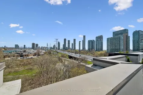 245 Dalesford Road Toronto ON M8Y 4H7