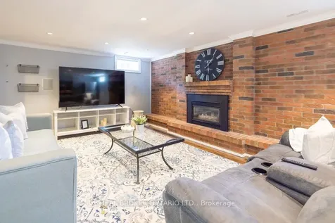 272 Oriole Court Milton ON L9T 3R4