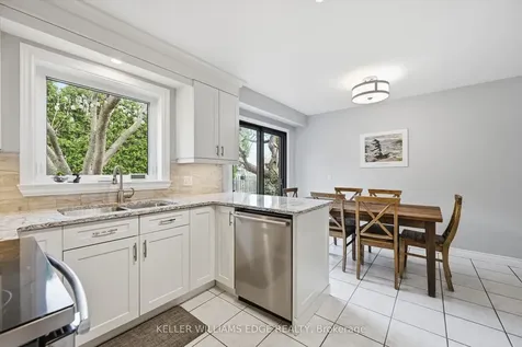 314 Lakeview Avenue Burlington ON L7N 1Z1