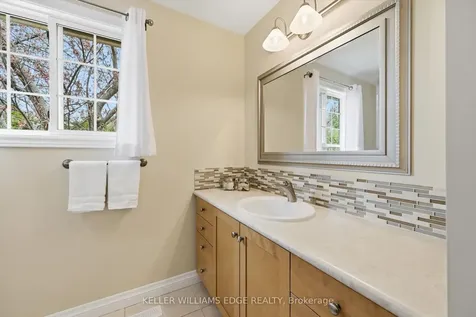 314 Lakeview Avenue Burlington ON L7N 1Z1