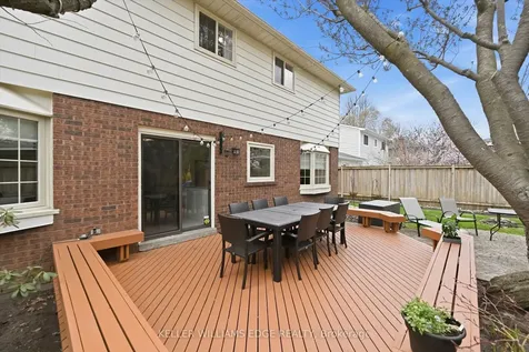 314 Lakeview Avenue Burlington ON L7N 1Z1