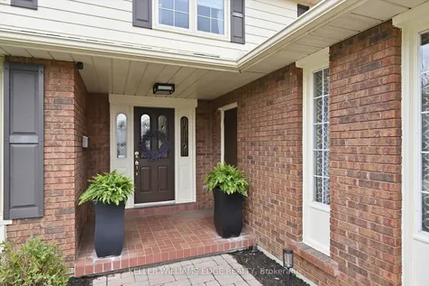 314 Lakeview Avenue Burlington ON L7N 1Z1