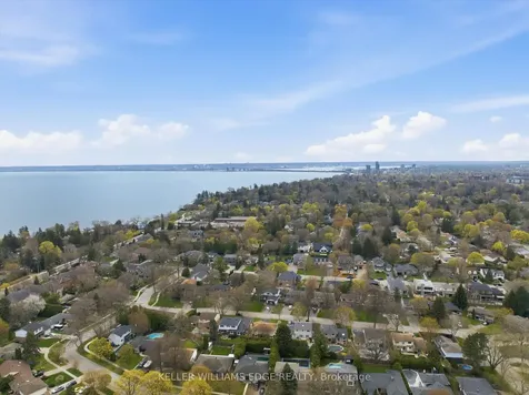 314 Lakeview Avenue Burlington ON L7N 1Z1