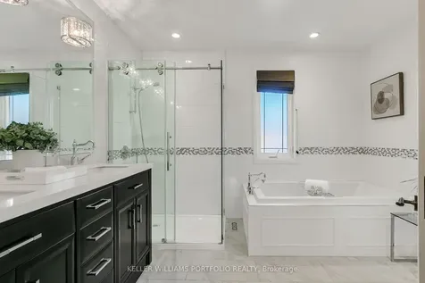 4 Neiltree Court Toronto ON M9C 5C3