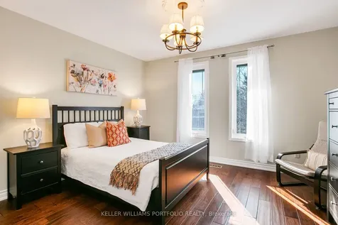 4 Neiltree Court Toronto ON M9C 5C3