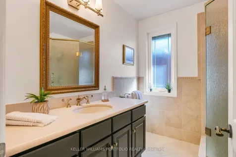 4 Neiltree Court Toronto ON M9C 5C3