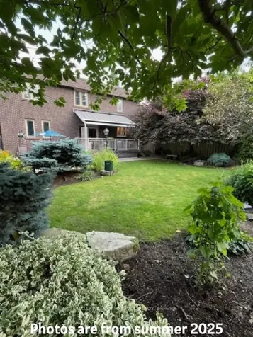 4 Neiltree Court Toronto ON M9C 5C3