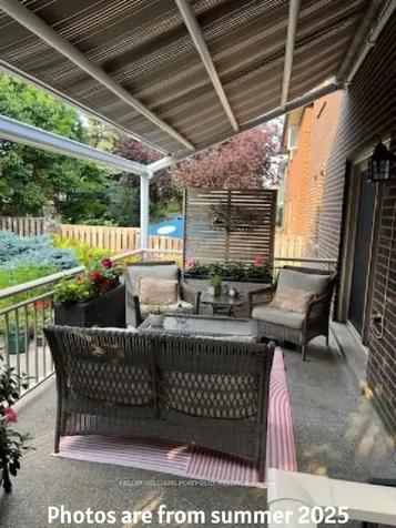 4 Neiltree Court Toronto ON M9C 5C3