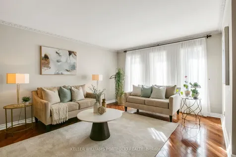 4 Neiltree Court Toronto ON M9C 5C3