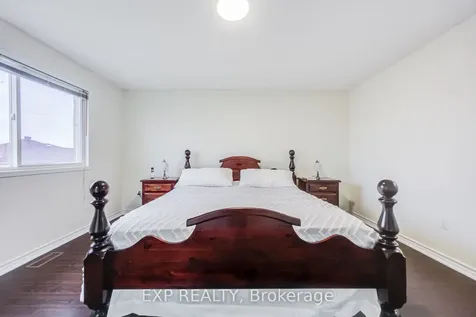 7 Flaming Oak Court Brampton ON L6Y 4G5