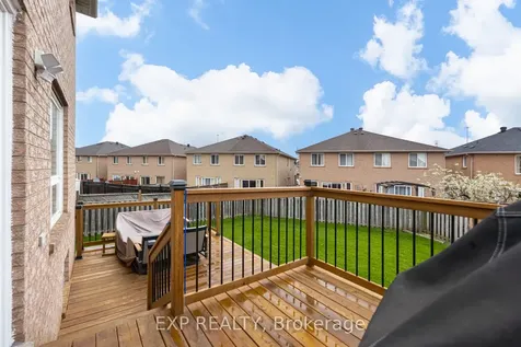 7 Flaming Oak Court Brampton ON L6Y 4G5