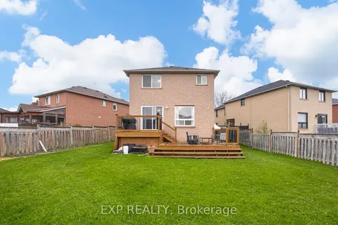 7 Flaming Oak Court Brampton ON L6Y 4G5