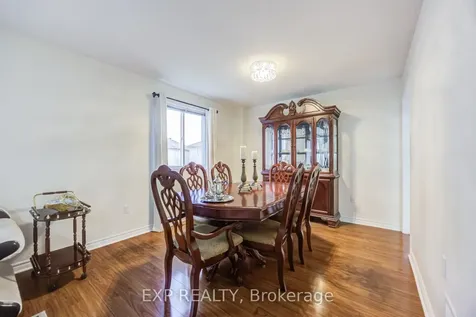 7 Flaming Oak Court Brampton ON L6Y 4G5
