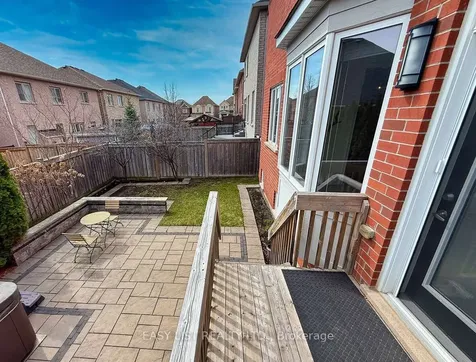 68 Jolana Crescent Halton Hills ON L7G 0G4