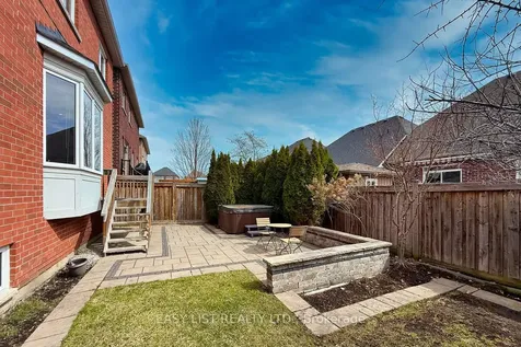 68 Jolana Crescent Halton Hills ON L7G 0G4
