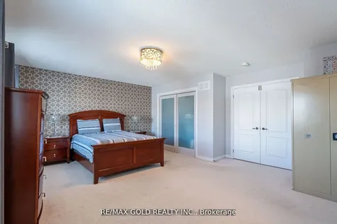 10 Spokanne Street Brampton ON L6R 4A2