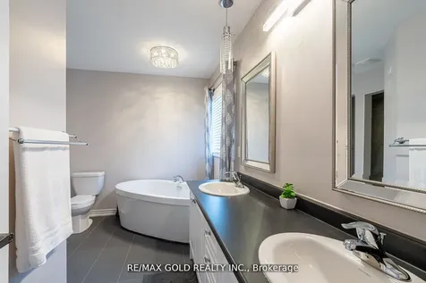 10 Spokanne Street Brampton ON L6R 4A2