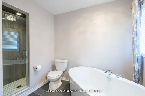 10 Spokanne Street Brampton ON L6R 4A2