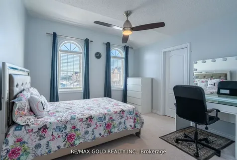 10 Spokanne Street Brampton ON L6R 4A2