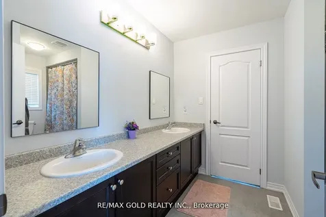 10 Spokanne Street Brampton ON L6R 4A2