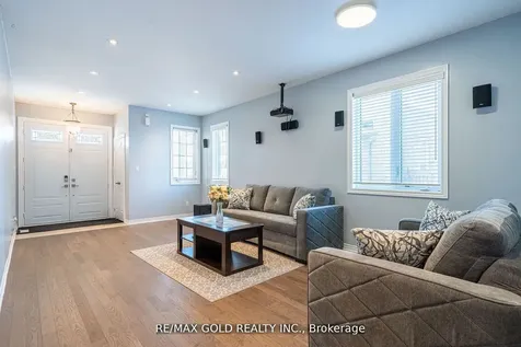 10 Spokanne Street Brampton ON L6R 4A2