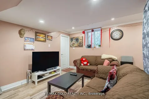 10 Spokanne Street Brampton ON L6R 4A2