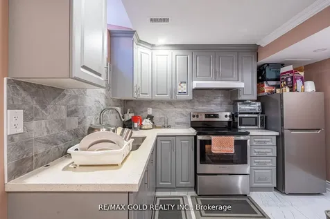 10 Spokanne Street Brampton ON L6R 4A2