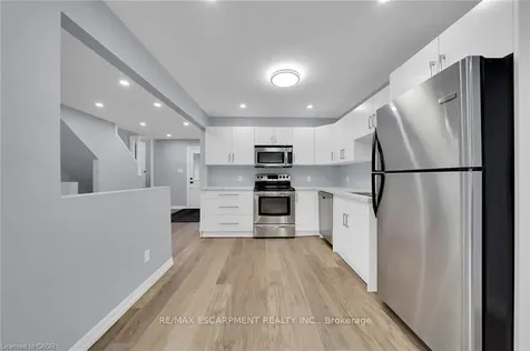 451 Woodview Road Burlington ON L7N 2Z9