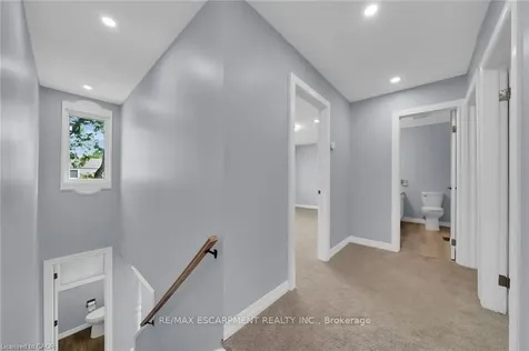 451 Woodview Road Burlington ON L7N 2Z9