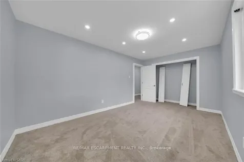 451 Woodview Road Burlington ON L7N 2Z9