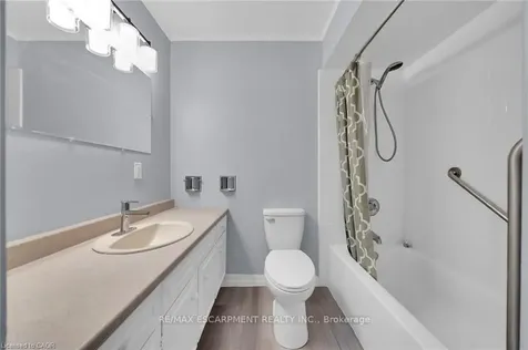 451 Woodview Road Burlington ON L7N 2Z9