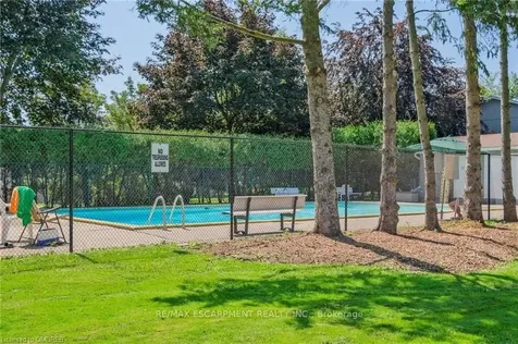 451 Woodview Road Burlington ON L7N 2Z9