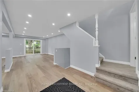 451 Woodview Road Burlington ON L7N 2Z9
