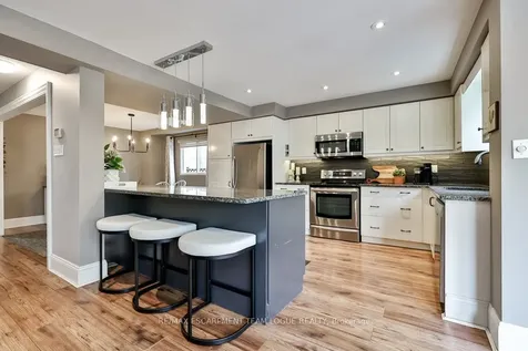 2485 Newport Street Burlington ON L7M 3X7
