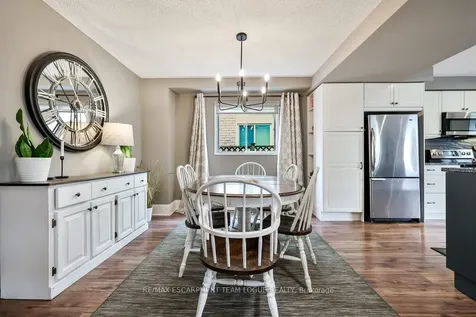 2485 Newport Street Burlington ON L7M 3X7