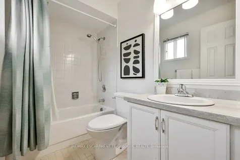 2485 Newport Street Burlington ON L7M 3X7