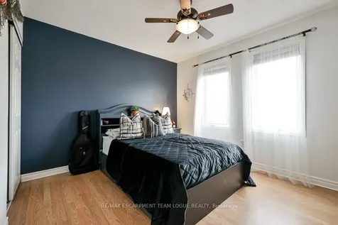 2485 Newport Street Burlington ON L7M 3X7