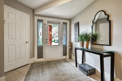 2485 Newport Street Burlington ON L7M 3X7