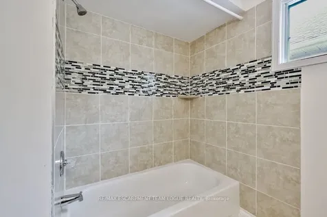 2485 Newport Street Burlington ON L7M 3X7