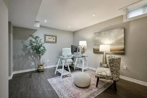 2485 Newport Street Burlington ON L7M 3X7