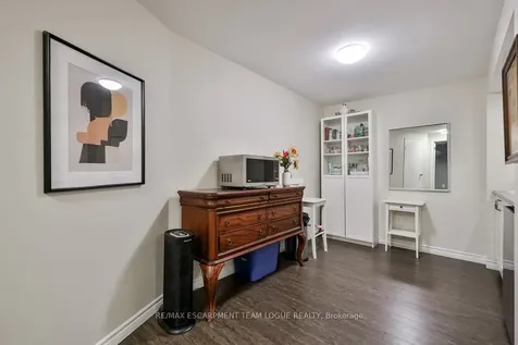 2485 Newport Street Burlington ON L7M 3X7